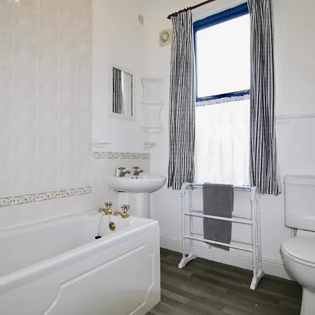 Stayhere 8 Apartment